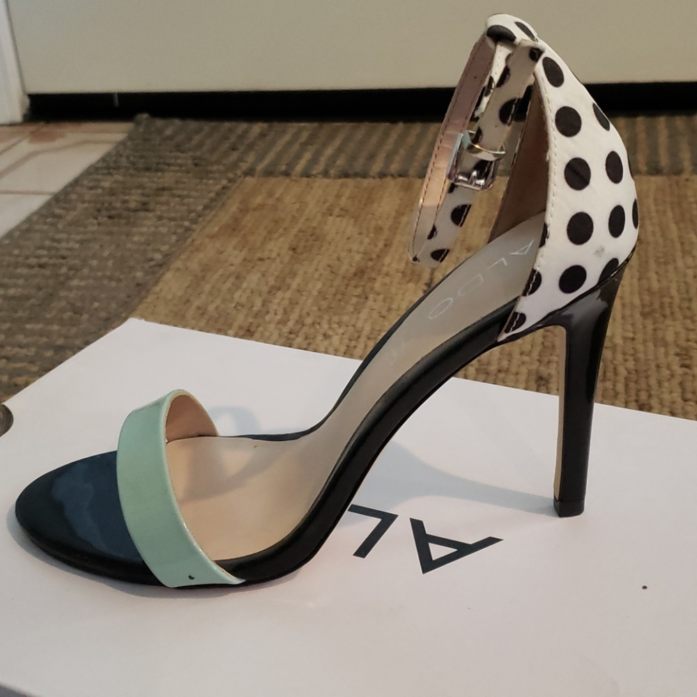 Aldo paules blue and polka dots size US 7